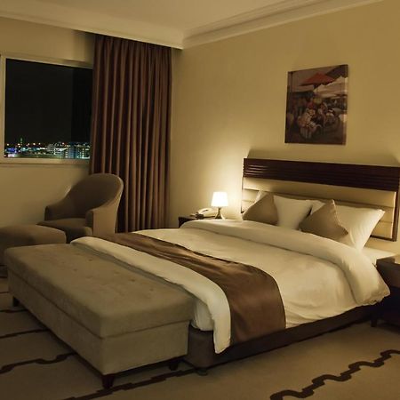 Carnival Hotel Ammán Kültér fotó