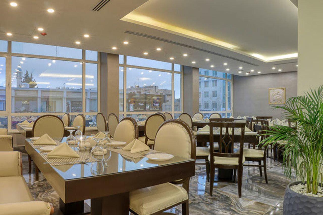 Carnival Hotel Ammán Kültér fotó