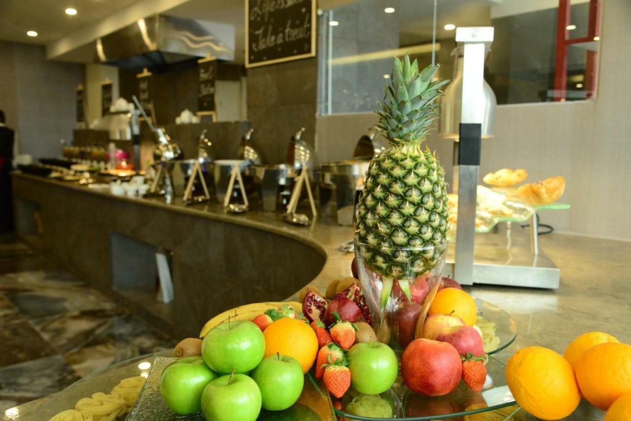 Carnival Hotel Ammán Kültér fotó